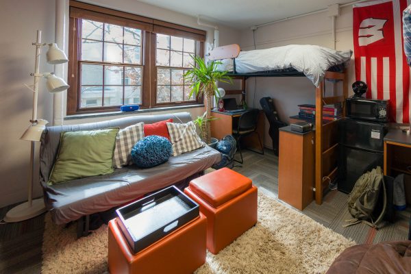 A double room in Kronshage Residence Hall in 2017