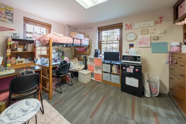 A double room in Kronshage Residence Hall in 2018